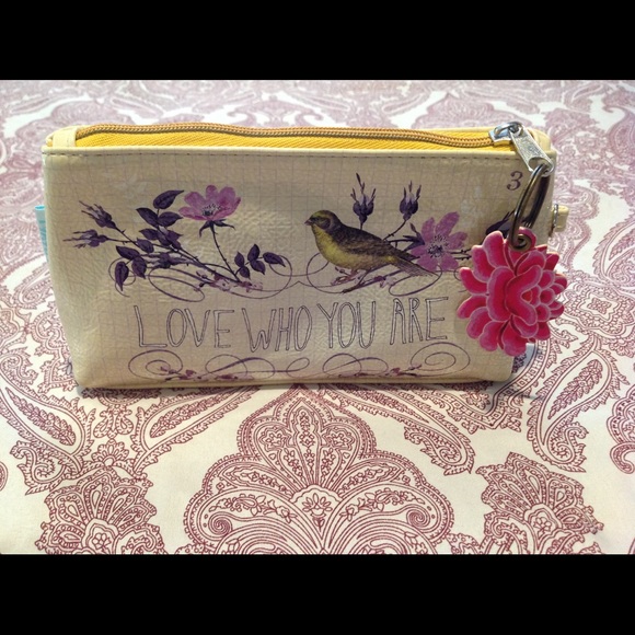 Papaya Handbags - NWT Papaya Love Who You Are Pouch
